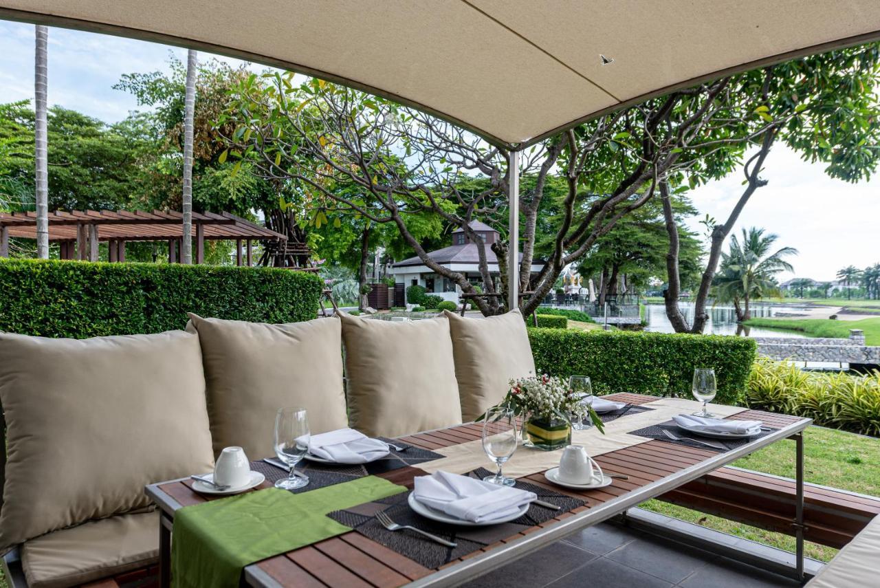Summit Windmill Golf Suite Hotel At Suvarnabhumi Bangkok Exterior foto The River